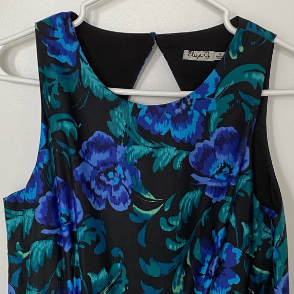 Eliza J Fit and Flare Dress - Picture 4 of 5